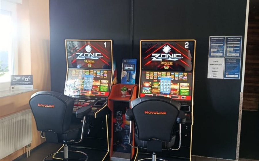 Automatenbereich bei Mike's Diner und Sportsbar